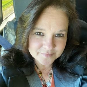 Meet your Posher, Gina